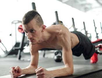 Plank dapat menguatkan otot perut