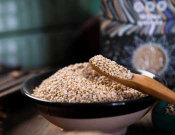 Quinoa mengandung makanan karbohidrat tinggi