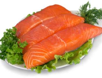 ikan salmon sumber protein dan omega-3