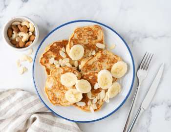 Pancake pisang bisa menjadi pilihan menu sarapan pagi simple yang sempurna